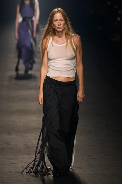 Look 21